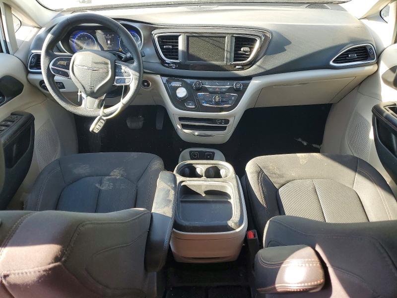2020 Chrysler Pacifica VIN 2C4RC1FG9LR136601 COPART salvage auction — MINOR DENT/SCRATCHES, Mi - Dealer Only Clean Title, sold $4,300 on 2026-07-21 (photo 8)