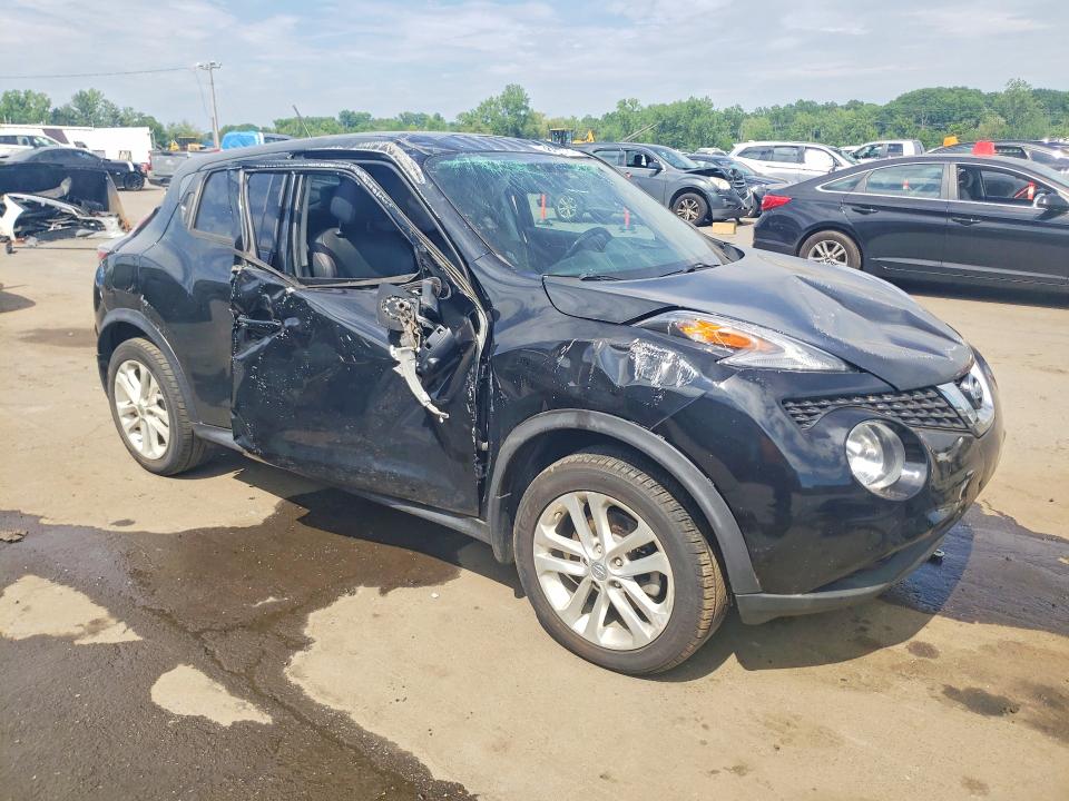 2015 Nissan Juke VIN JN8AF5MV3FT559382 COPART salvage auction — ROLLOVER, Ct - Cert Of Title-Salvage, sold $600 on 2026-07-10 (photo 4)