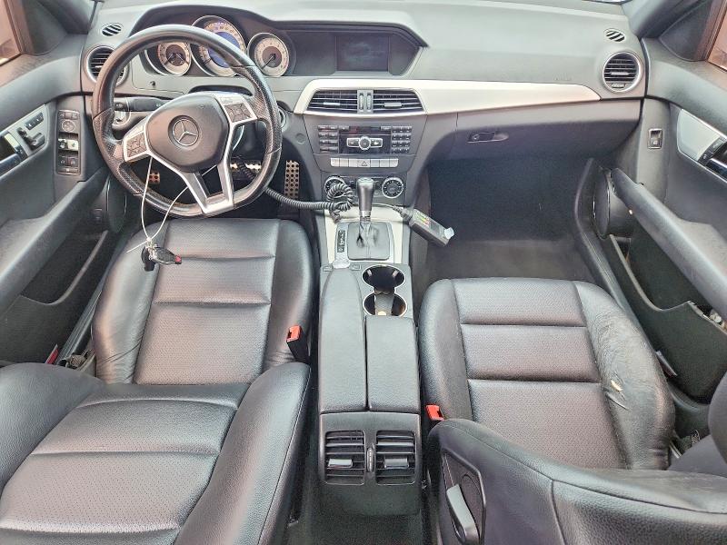 2013 Mercedes-benz C-klasse VIN WDDGF4HB2DR294017 COPART salvage auction — REAR END, Tx - Salvage Vehicle Title, sold $600 on 2026-07-10 (photo 8)