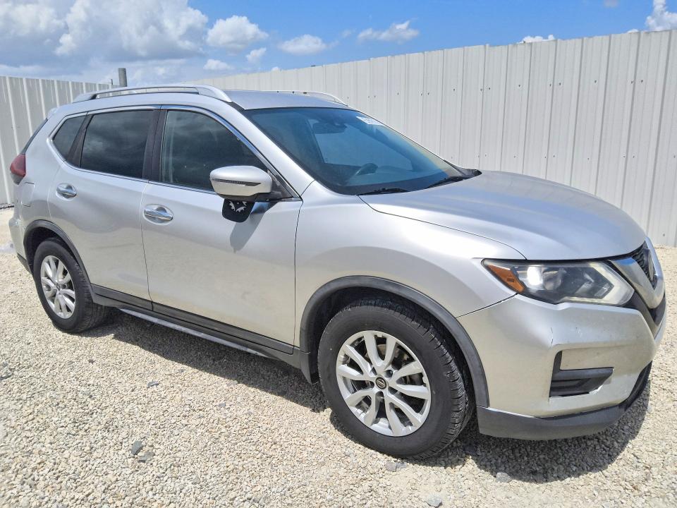 2019 Nissan Rogue sport VIN KNMAT2MT5KP555077 COPART salvage auction — NORMAL WEAR, Fl - Certificate Of Title, sold $1,500 on 2026-07-28 (photo 4)
