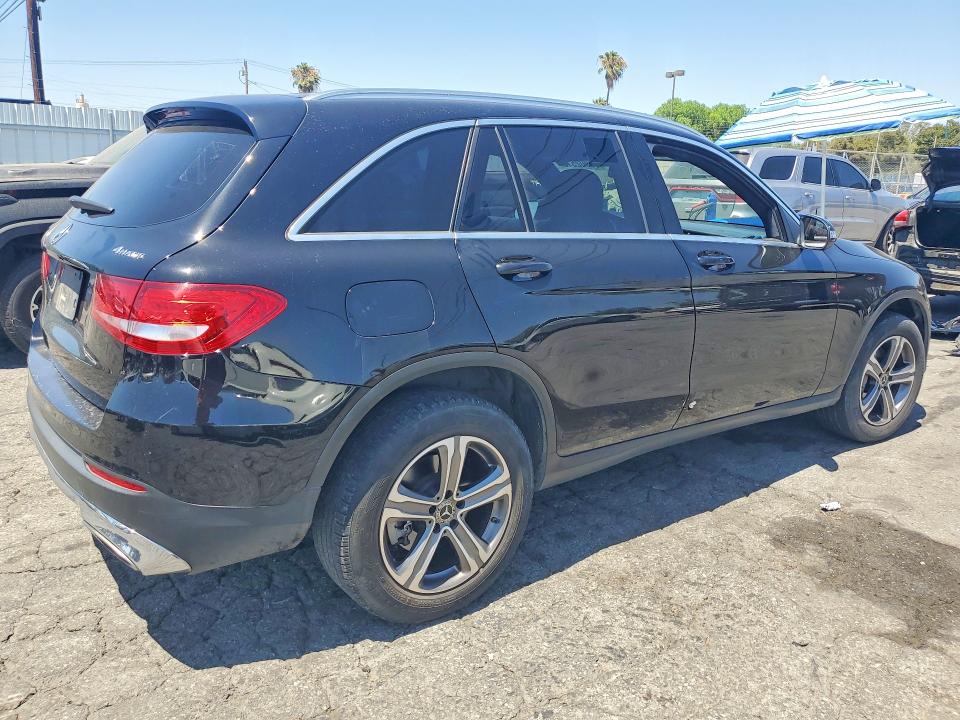 2019 Mercedes-benz Glc VIN WDC0G4KB6KF581080 COPART salvage auction — MINOR DENT/SCRATCHES, Nj - Dis/Dlr/Exp Only Clean Title, sold $1,100 on 2026-07-27 (photo 3)