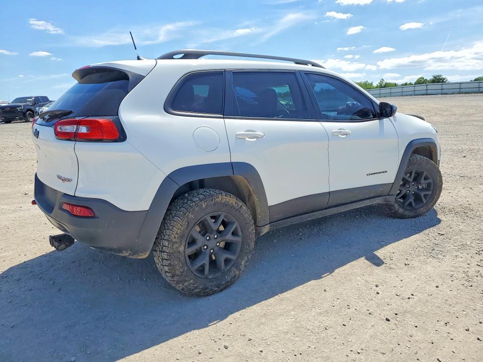 2017 Jeep Cherokee VIN 1C4PJMBS9HW618699 COPART salvage auction — FRONT END, KY - CERT OF TITLE-SALVAGE, sold $1,150 on 2026-07-09 (photo 3)