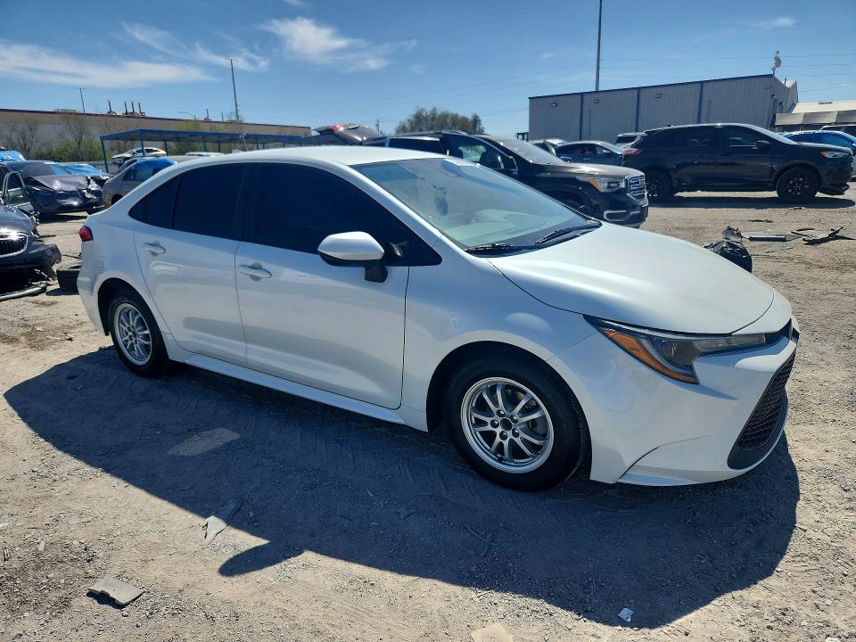 2022 Toyota Corolla VIN JTDEAMDE7NJ036477 COPART salvage auction — UNDERCARRIAGE, Nv - Salvage Title, sold $7,600 on 2026-07-30 (photo 4)