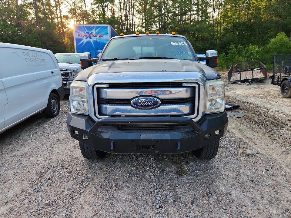 2011 Ford F-350 super duty VIN 1FT8W3BT8BEA21985 COPART salvage auction — MINOR DENT/SCRATCHES, Va - Certificate Of Title, sold $9,600 on 2026-07-27 (photo 5)