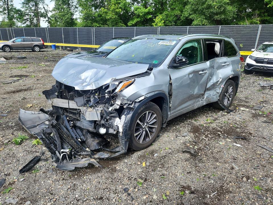 2017 Toyota VIN 5TDJZRFH1HS419267 COPART salvage auction — FRONT END, Md - Cert Of Salvage > 75% Damage, sold $4,050 on 2026-07-31 (photo 1)
