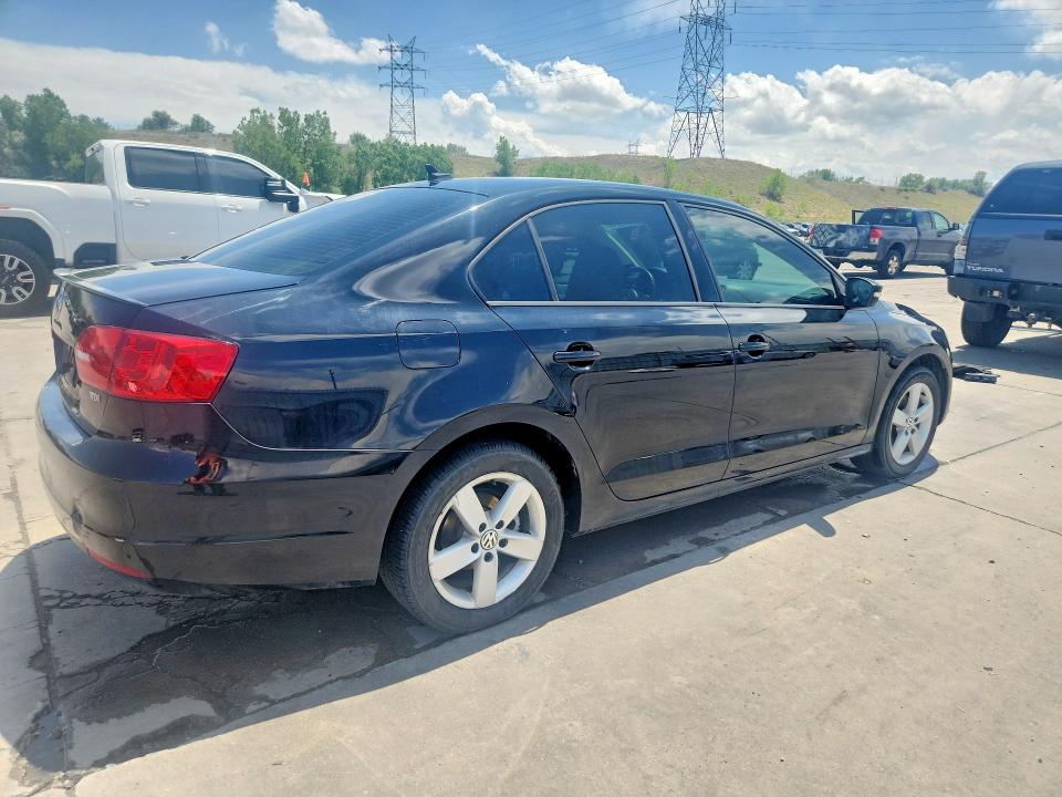 2012 Volkswagen Jetta VIN 3VWLL7AJ9CM423355 COPART salvage auction — FRONT END, CO - PUBLIC - SALVAGE TITLE, sold $2,050 on 2026-08-03 (photo 3)