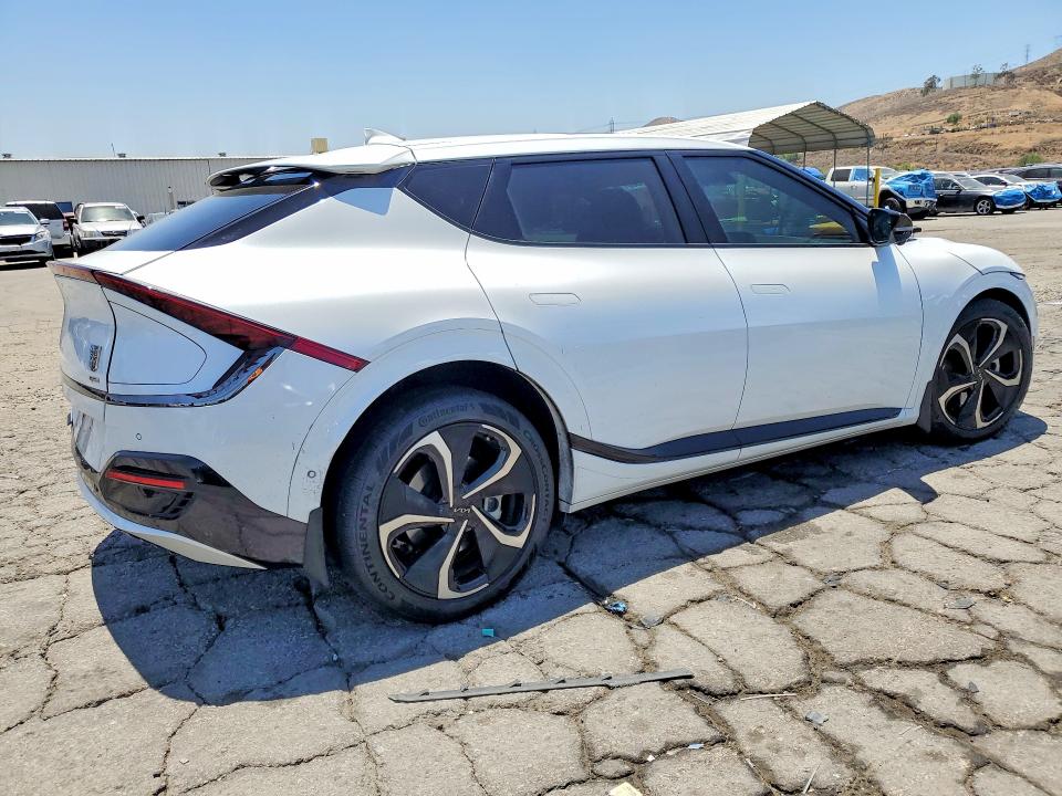 2023 Kia Ev6 VIN KNDC4DLCXP5122117 COPART salvage auction — SIDE, Ca - Salvage Certificate, sold $13,300 on 2026-07-02 (photo 3)