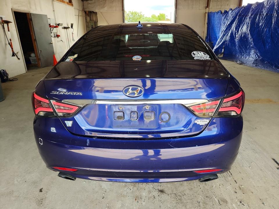 2012 Hyundai VIN 5NPEC4AC0CH409717 COPART salvage auction — FRONT END, KY - CERT OF TITLE-SALVAGE, sold $600 on 2026-07-27 (photo 6)
