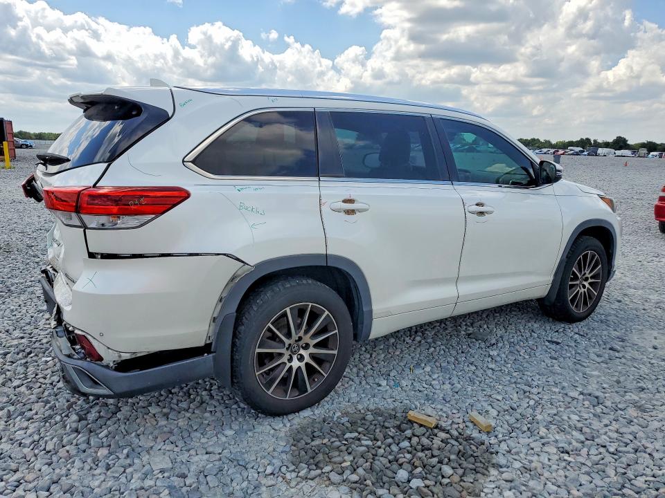 2018 Toyota Highlander VIN 5TDDZRFH7JS896191 COPART salvage auction — REAR END, Fl - Cert Of Title Slvg Rebuildable, sold $8,500 on 2026-07-28 (photo 3)