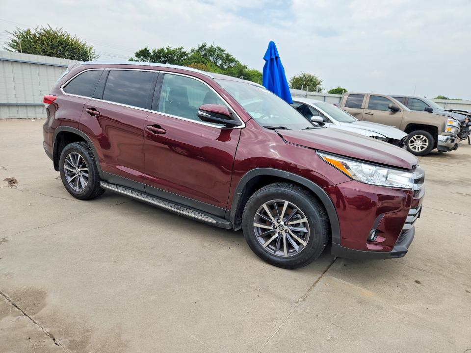 2019 Toyota Highlander VIN 5TDKZRFH6KS301159 COPART salvage auction — FRONT END, Tx - Salvage Vehicle Title, sold $10,000 on 2026-07-02 (photo 4)