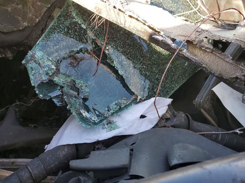 2019 Acura Tlx VIN 19UUB1F59KA000100 COPART salvage auction — ROLLOVER, Ca - Non-Repairable Vehicle Cert, sold $70 on 2026-08-03 (photo 9)