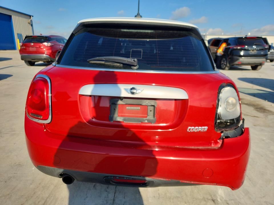 2015 Mini Cooper VIN WMWXS5C50FT828373 COPART salvage auction — REAR END, Tx - Salvage Vehicle Title, sold $1,400 on 2026-07-24 (photo 6)