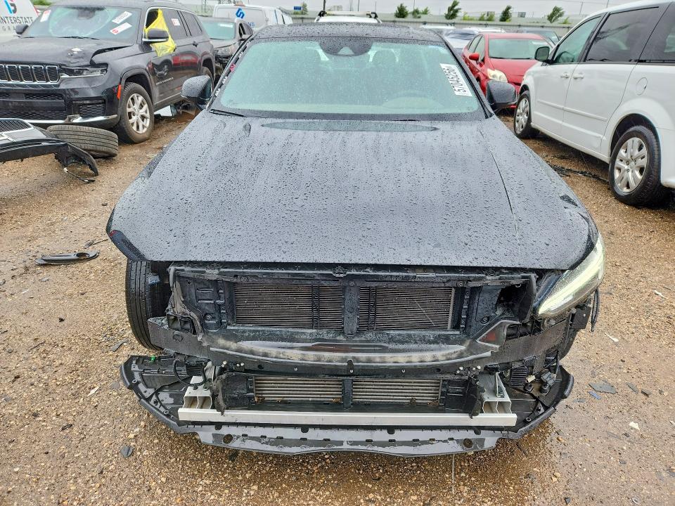 2018 Volvo VIN LVY992MK9JP019782 COPART salvage auction — FRONT END, Il - Salvage Certificate, sold $5,700 on 2026-07-21 (photo 5)