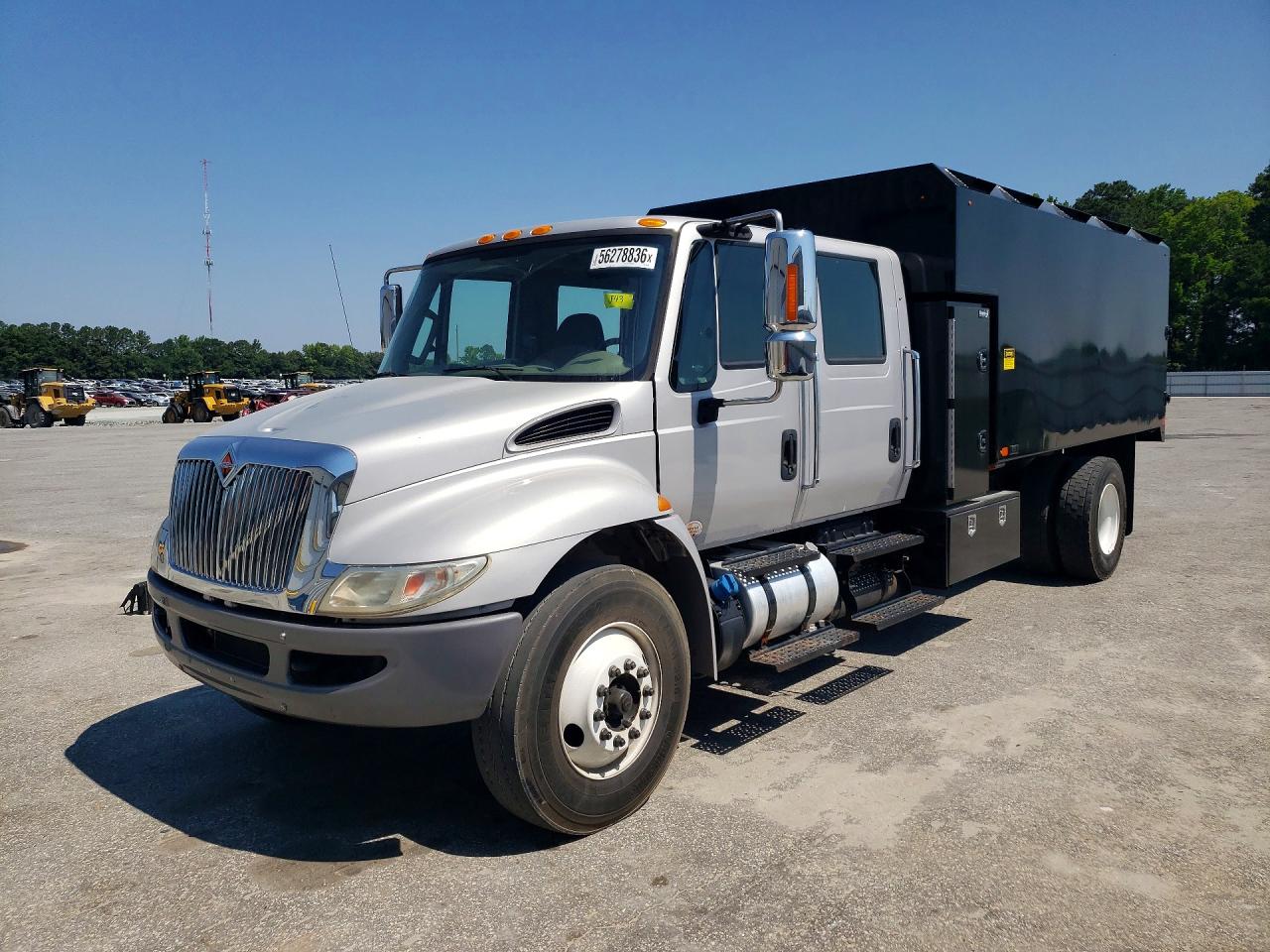 2018 International 4000-Series VIN 1HTMMMMN7JH098419 COPART salvage auction — Minor Dent/Scratches, MO - DEALER ONLY CLEAN TITLE, sold $9,200 on 2026-06-30 (photo 1)