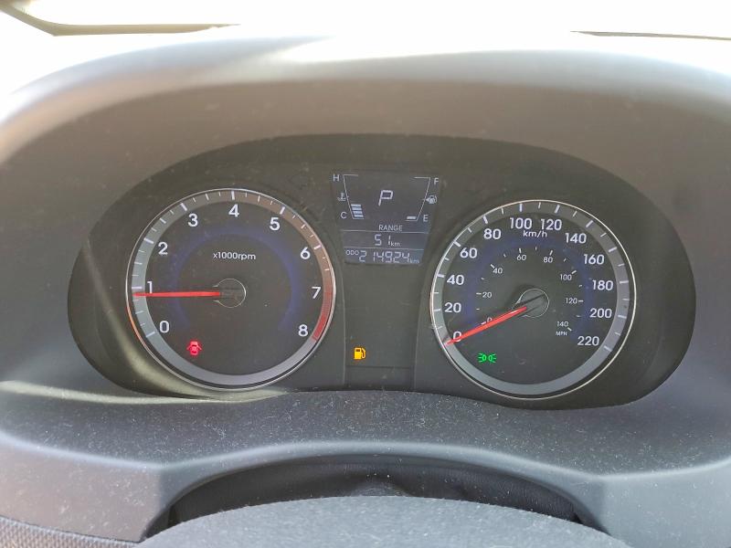 2013 Hyundai VIN KMHCT4AE1DU297165 COPART salvage auction — MINOR DENT/SCRATCHES, On - Permit No Brand - Unfit, sold $900 on 2026-07-03 (photo 9)