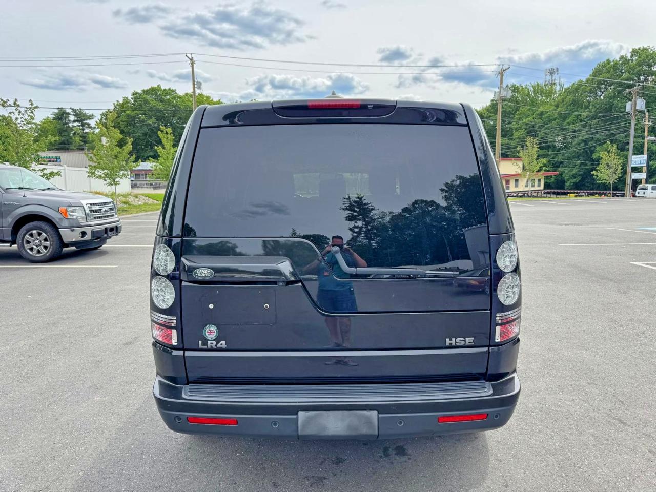 2015 Land Rover LR4 VIN SALAG2V68FA763808 COPART salvage auction — Minor Dent/Scratches, WV - CERTIFICATE OF TITLE, sold $3,800 on 2026-07-01 (photo 6)