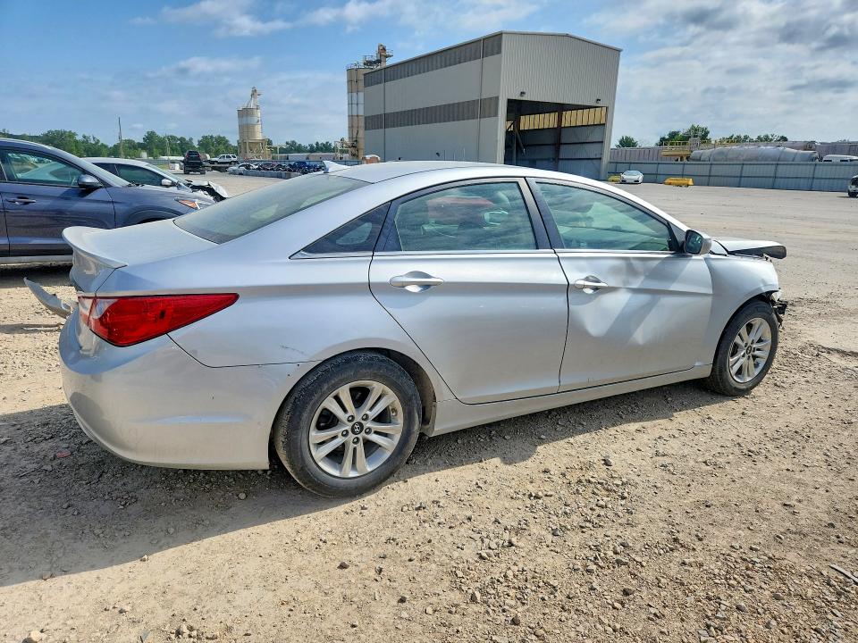 2013 Hyundai Sonata VIN 5NPEB4AC4DH671812 COPART salvage auction — FRONT END, Ks - Cert Of Title-Salvage, sold $500 on 2026-07-09 (photo 3)