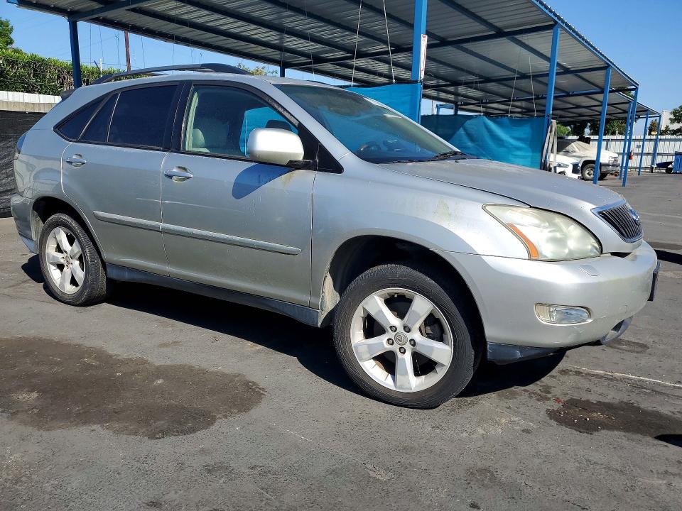2005 Lexus Rx 330 VIN JTJHA31U650090438 COPART salvage auction — MINOR DENT/SCRATCHES, CA - DIS/DLR/EXP APP FOR DUP CLEAN, sold $1,100 on 2026-07-28 (photo 4)