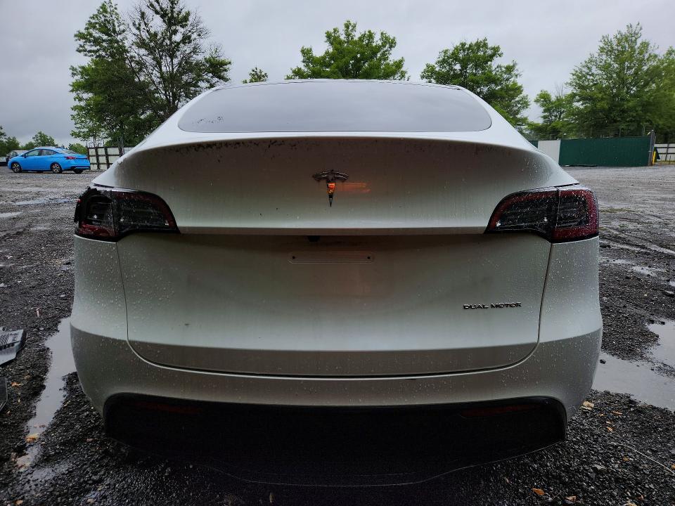 2025 Tesla Model y VIN 7SAYGDEE9SA370930 COPART salvage auction — FRONT END, Va - Cert Of Title - Salvage, sold $8,000 on 2026-07-30 (photo 6)