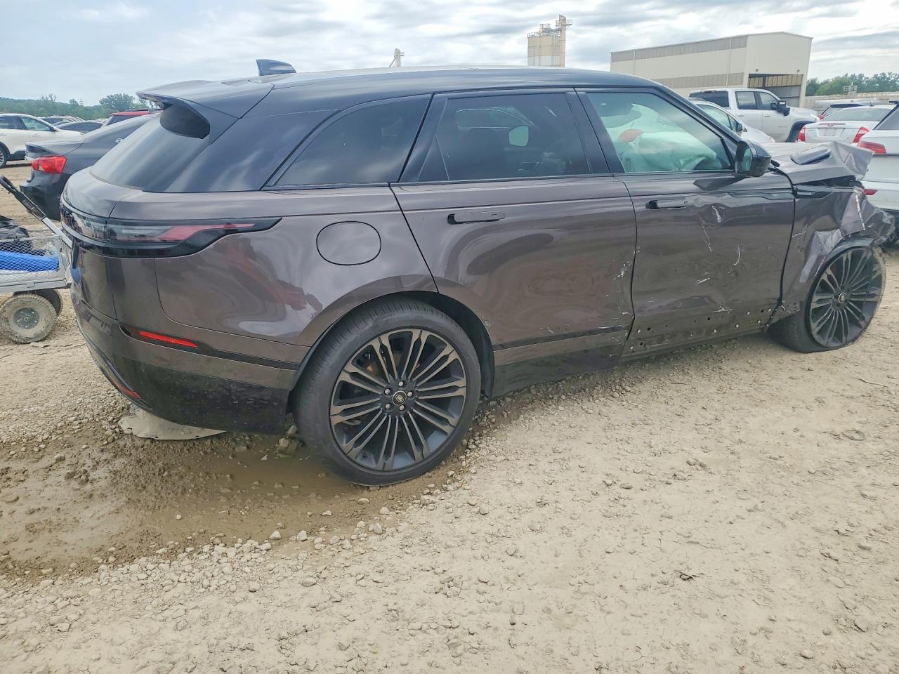 2026 Land Rover Range Rover Velar VIN SALYL2EX1TA826312 COPART salvage auction — Front End, KS - CERT OF TITLE-SALVAGE, sold $18,700 on 2026-07-09 (photo 3)