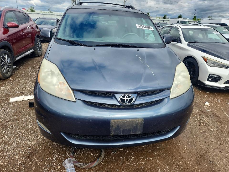 2010 Toyota Sienna VIN 5TDYK4CC8AS338982 COPART salvage auction — NORMAL WEAR, Il - Certificate Of Title, sold $1,350 on 2026-07-14 (photo 5)
