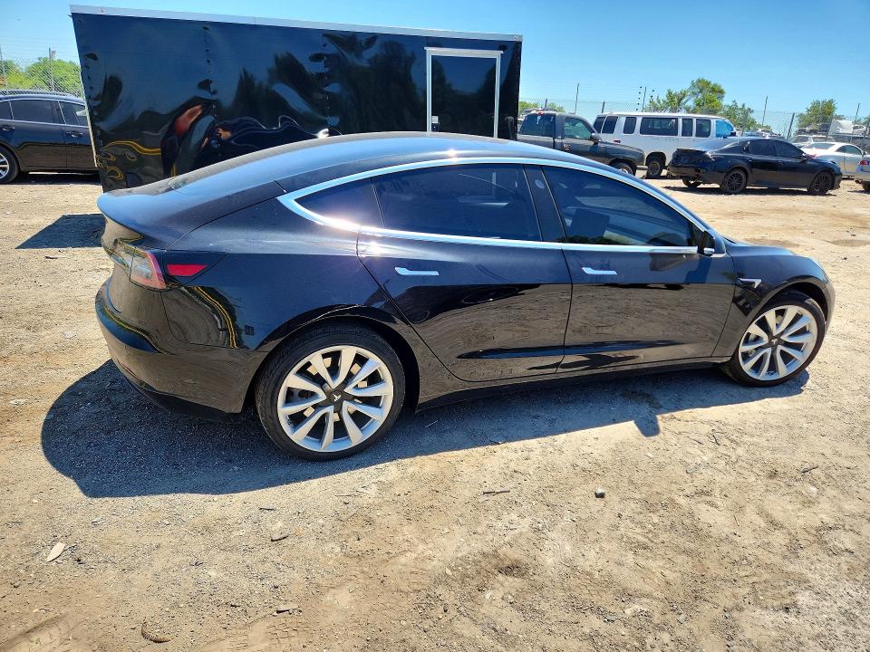 2018 Tesla VIN 5YJ3E1EB2JF090589 COPART salvage auction — SIDE, Md - Cert Of Salvage < 75% Damage, sold $6,600 on 2026-07-21 (photo 3)