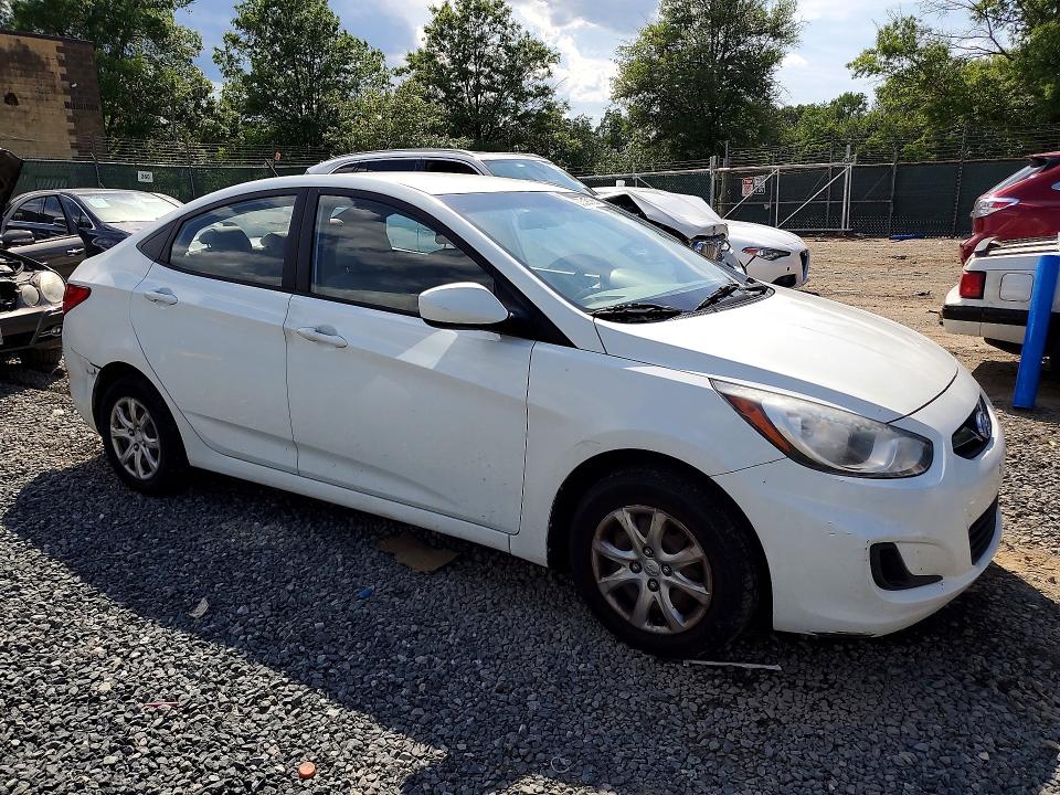 2013 Hyundai Accent VIN KMHCT4AE9DU566206 COPART salvage auction — REAR END, Md - Cert Of Title-Rebuilt Salvage, sold $525 on 2026-07-28 (photo 4)