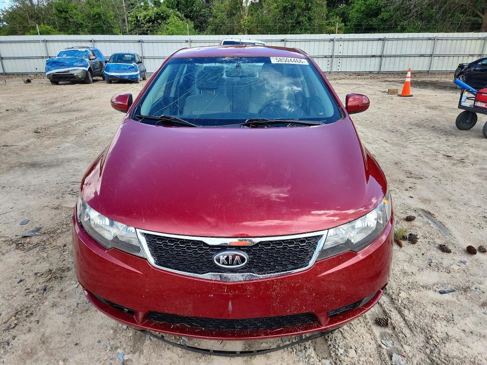 2012 Kia Forte VIN KNAFU4A20C5510133 COPART salvage auction — ROOF, FL - CERT OF TITLE SLVG REBUILDABLE, sold $900 on 2026-07-31 (photo 5)