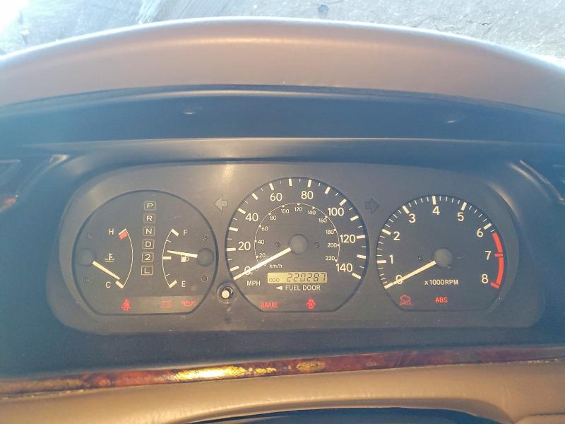 2001 Toyota Camry VIN JT2BG28K510602392 COPART salvage auction — MINOR DENT/SCRATCHES, Az - Certificate Of Title, sold $600 on 2026-07-06 (photo 9)