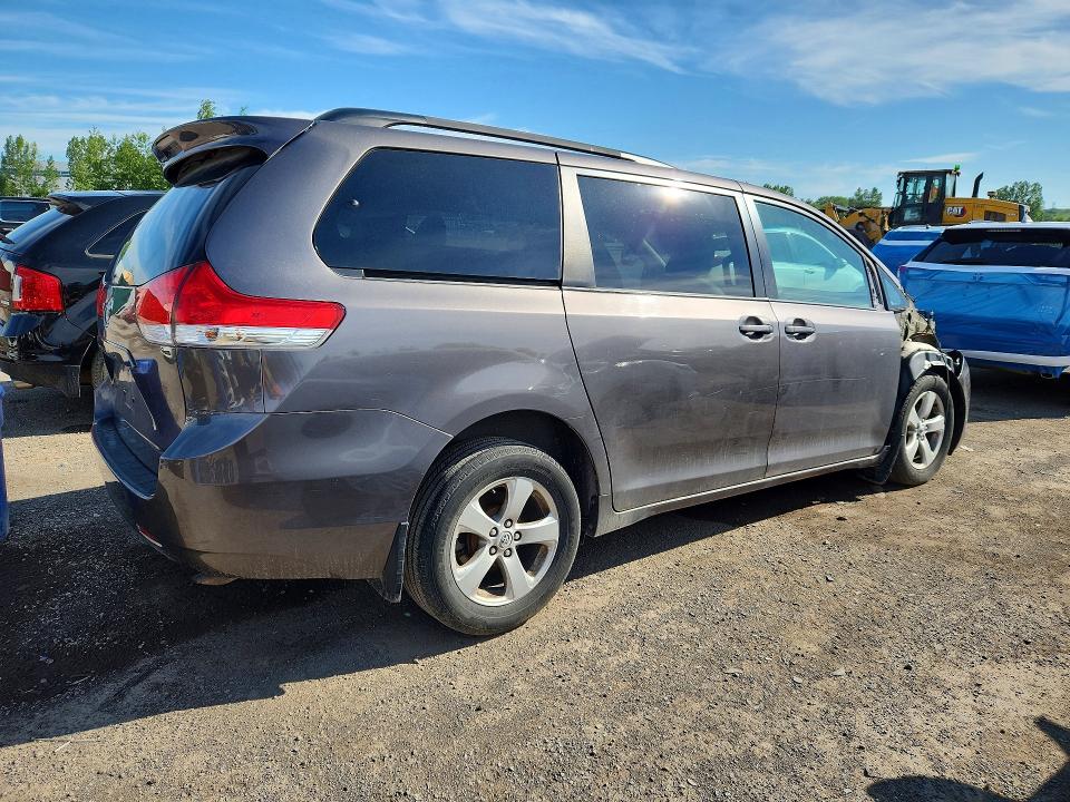 2014 Toyota Sienna VIN 5TDKK3DC4ES409261 COPART salvage auction — FRONT END, On - Permit No Brand - Unfit, sold $2,150 on 2026-07-16 (photo 3)