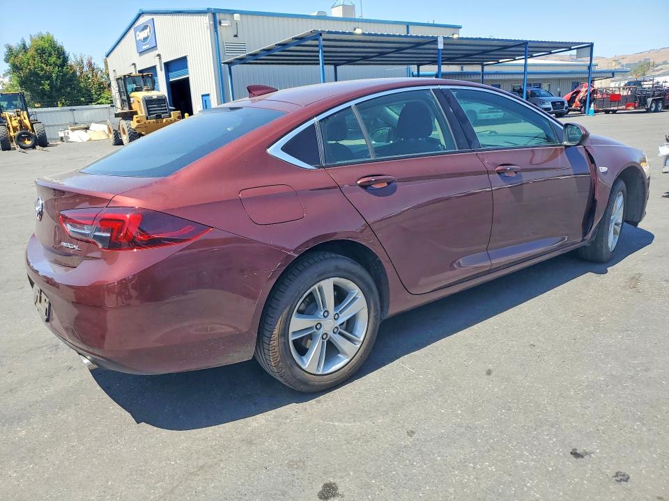 2018 Buick Regal VIN W04GL6SX5J1111569 COPART salvage auction — UNDERCARRIAGE, Ca - Salvage Certificate, sold $3,850 on 2026-07-02 (photo 3)