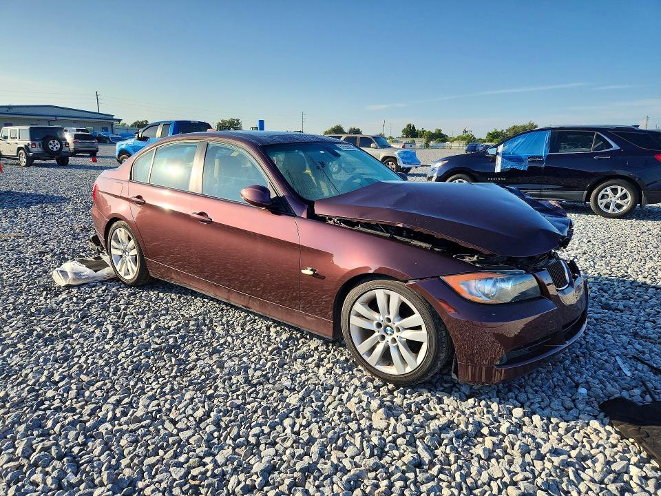 2007 BMW 3er VIN WBAVA37587NE26697 COPART salvage auction — FRONT END, Fl - Cert Of Title Slvg Rebuildable, sold $475 on 2026-07-17 (photo 4)