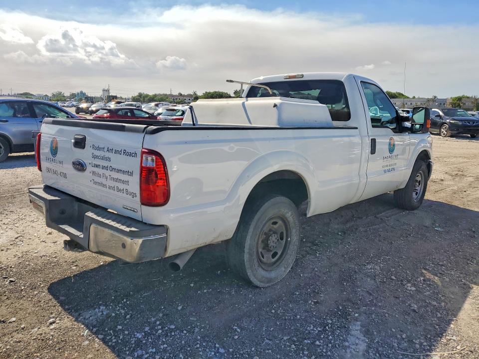 2015 Ford F-250 super duty VIN 1FTBF2A66FEC54684 COPART salvage auction — NORMAL WEAR, FL - CERTIFICATE OF TITLE, sold $1,050 on 2026-07-09 (photo 3)