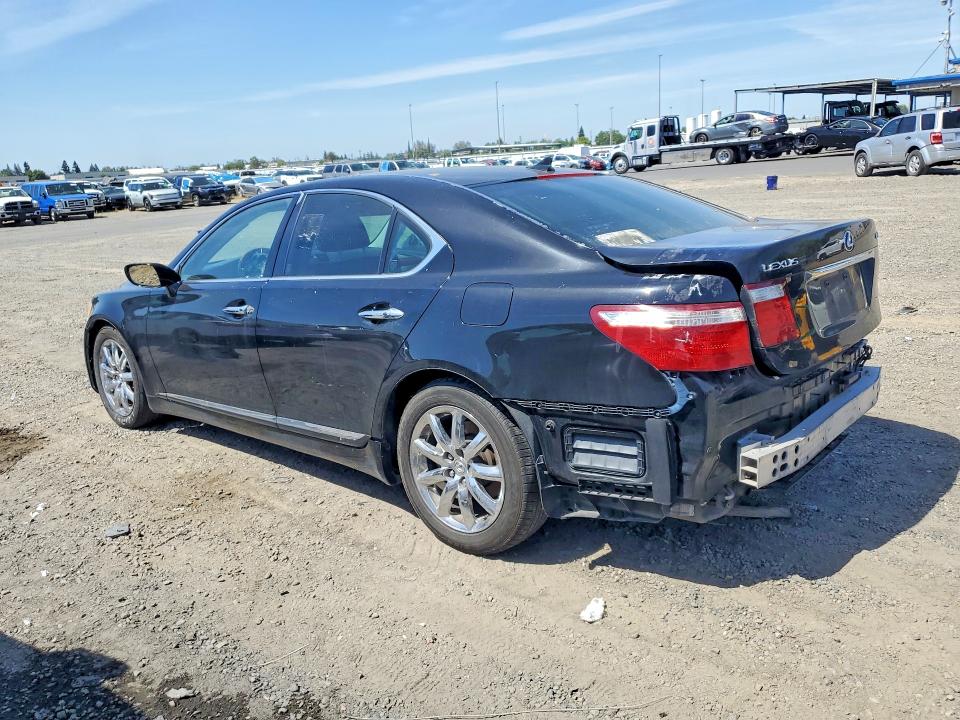 2007 Lexus Ls 460 VIN JTHBL46F675051579 COPART salvage auction — REAR END, Ca - Dis/Dlr/Exp Only Clean Title (P), sold $800 on 2026-07-28 (photo 2)