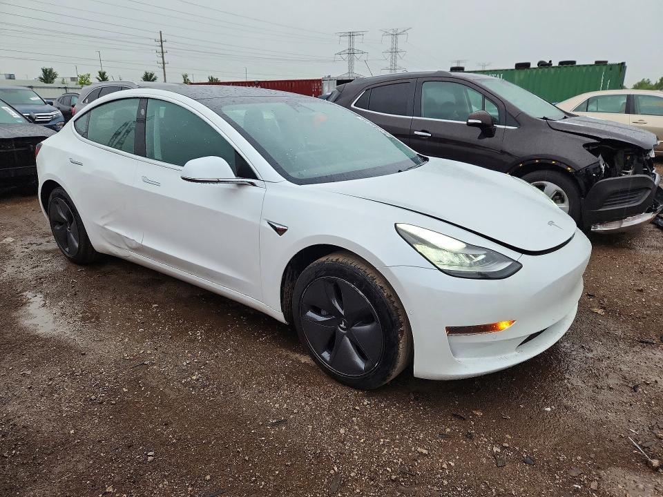 2019 Tesla Model 3 VIN 5YJ3E1EA0KF484827 COPART salvage auction — SIDE, IL - SALVAGE CERTIFICATE, sold $6,200 on 2026-07-28 (photo 4)