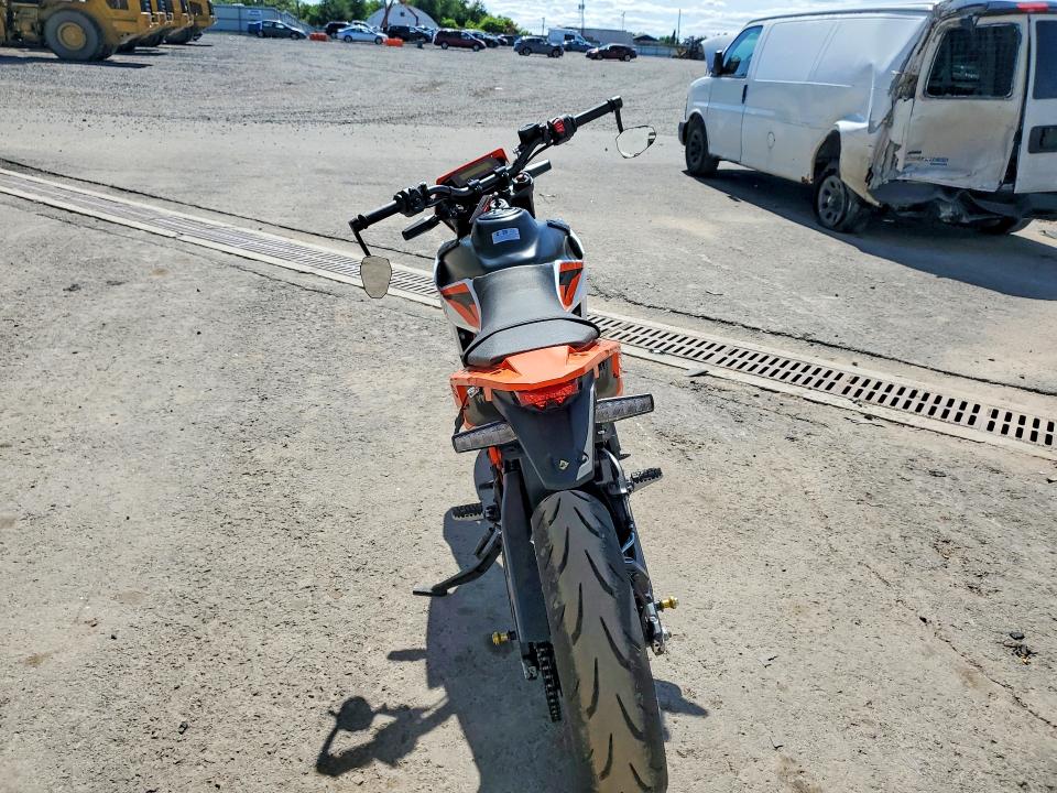 2025 Ktm 690 supermoto VIN MD2J2J402SN201008 COPART salvage auction — SIDE, Nj - Cert Of Title-Salvage, sold $4,500 on 2026-07-16 (photo 4)