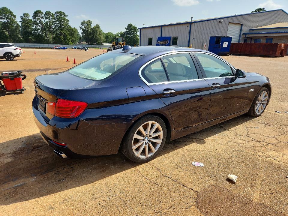 2015 BMW 5er VIN WBAKP9C50FD980005 COPART salvage auction — WATER/FLOOD, TX - SALVAGE TITLE-FLOOD DAMAGE (P), sold $550 on 2026-07-27 (photo 3)