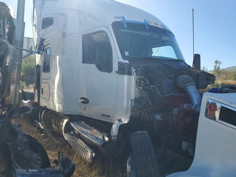 2022 Kenworth T680 VIN 1XKYD49X8NJ493155 COPART salvage auction — ALL OVER, UT - SALVAGE CERTIFICATE, sold $8,900 on 2026-07-16 (photo 9)
