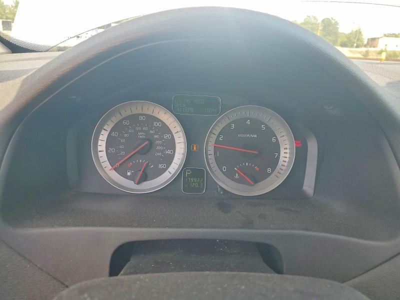 2011 Volvo C70 VIN YV1672MC0BJ109510 COPART salvage auction — MINOR DENT/SCRATCHES, Sc - Cert Of Title-Salvage, sold $475 on 2026-07-18 (photo 9)