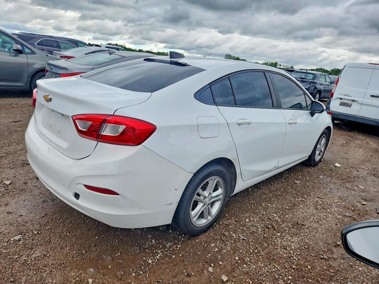 2018 Chevrolet Cruze VIN 1G1BC5SM8J7194078 COPART salvage auction — Front End, IL - CERTIFICATE OF TITLE, sold $350 on 2026-07-09 (photo 3)