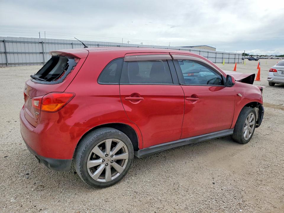 2015 Mitsubishi VIN 4A4AP3AU4FE021182 COPART salvage auction — FRONT END, Tx - Salvage Vehicle Title, sold $375 on 2026-07-09 (photo 3)