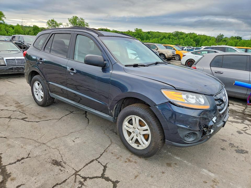 2010 Hyundai Santa fe VIN 5NMSGDAB6AH412887 COPART salvage auction — REAR END, NY - MV-907A SALVAGE CERTIFICATE, sold $1,250 on 2026-07-02 (photo 4)