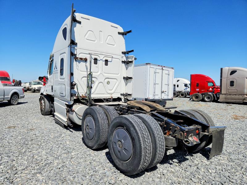 2020 Freightliner Cascadia 126 VIN 3AKJHHDR3LSKW9193 COPART salvage auction — REAR END, OH - DIS/DLR/EXP ONLY CLEAN TITLE, sold $6,900 on 2026-07-09 (photo 3)