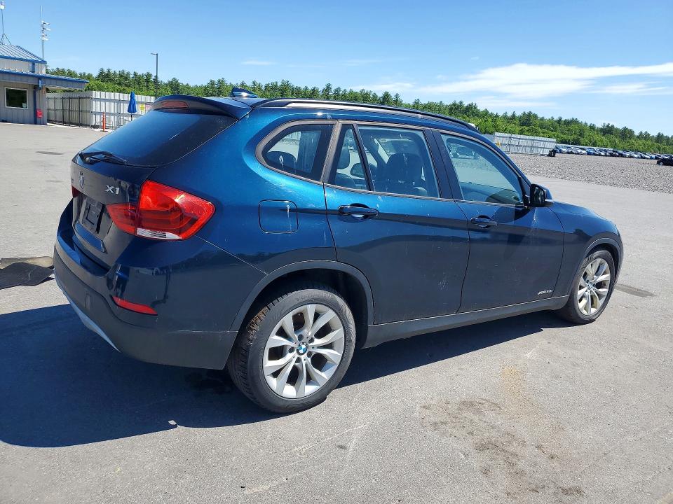2014 BMW X1 VIN WBAVL1C56EVY13098 COPART salvage auction — NORMAL WEAR, Me - Certificate Of Title, sold $400 on 2026-07-07 (photo 3)