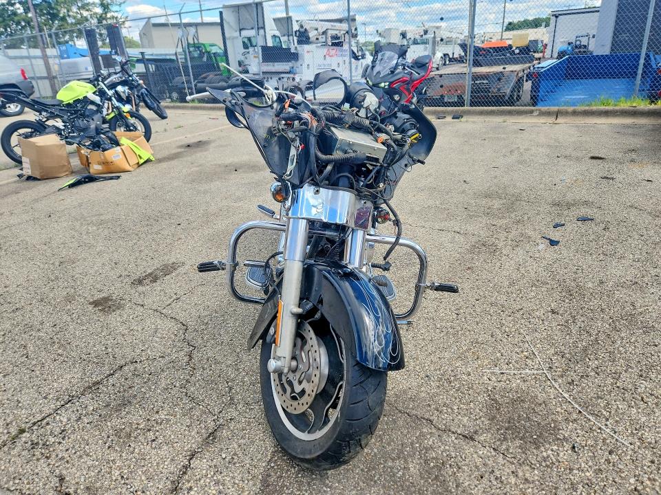 2009 Harley-davidson Flhx VIN 1HD1KB4119Y688911 COPART salvage auction — ALL OVER, OH - CERT OF TITLE-SALVAGE, sold $1,250 on 2026-07-08 (photo 2)
