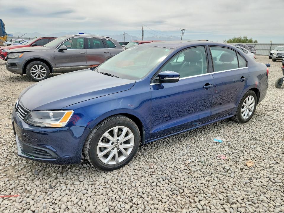 2014 Volkswagen Jetta VIN 3VWD07AJ2EM432561 — COPART salvage auction photo
