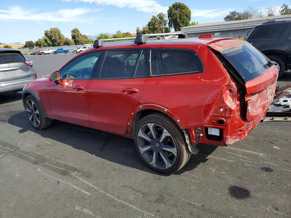 2025 Volvo V60 cross country VIN YV4L12WL7S2147654 COPART salvage auction — REAR END, Ca - Salvage Certificate, sold $15,400 on 2026-07-15 (photo 2)