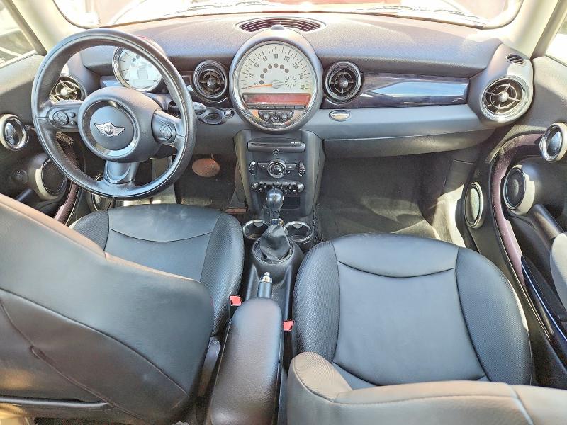 2011 Mini Cooper VIN WMWSU3C51BT091946 COPART salvage auction — FRONT END, CA - SALVAGE CERTIFICATE, sold $525 on 2026-07-28 (photo 8)