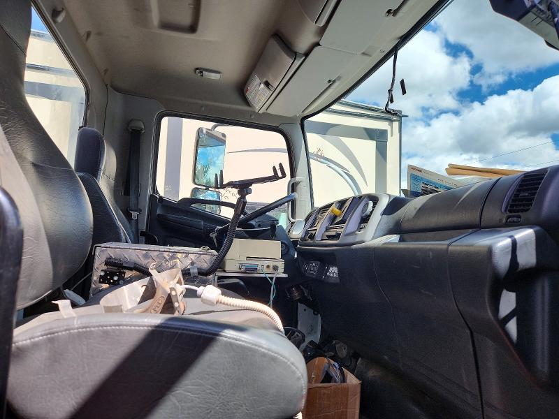2014 Hino Hino 338 VIN 5PVNV8JP6E4S50215 COPART salvage auction — MECHANICAL, OK - CERTIFICATE OF TITLE, sold $6,300 on 2026-07-09 (photo 5)