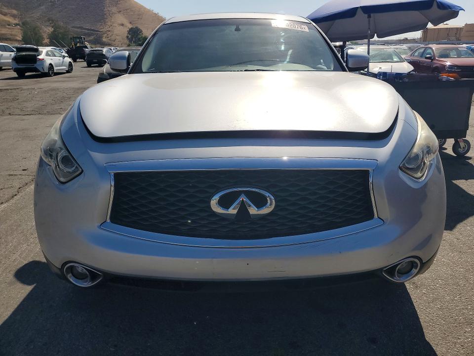 2017 Infiniti Qx70 VIN JN8CS1MU1HM141372 COPART salvage auction — MINOR DENT/SCRATCHES, IN - CERT OF TITLE-SALVAGE TITLE, sold $1,050 on 2026-07-09 (photo 5)